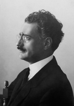 35. Azevedo Neves
