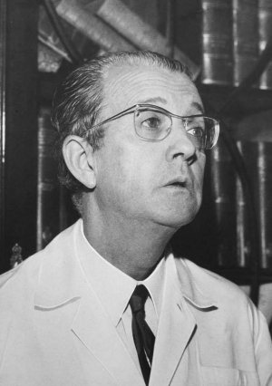 54. Jorge Horta