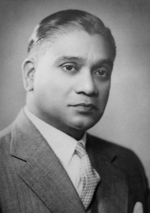 51. Ayres de Sousa